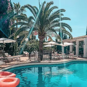 Bed and breakfast Jardines De La Reina Boutique, Marbella